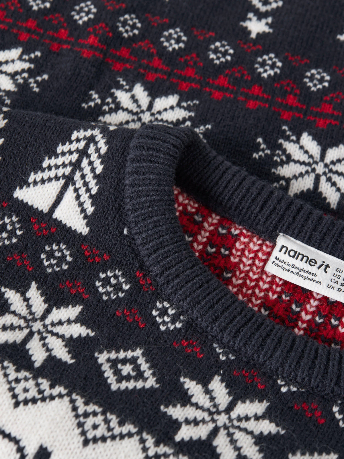 Name It Rismas stickad jultröja barn unisex marinblå med renar granar och snöflingor