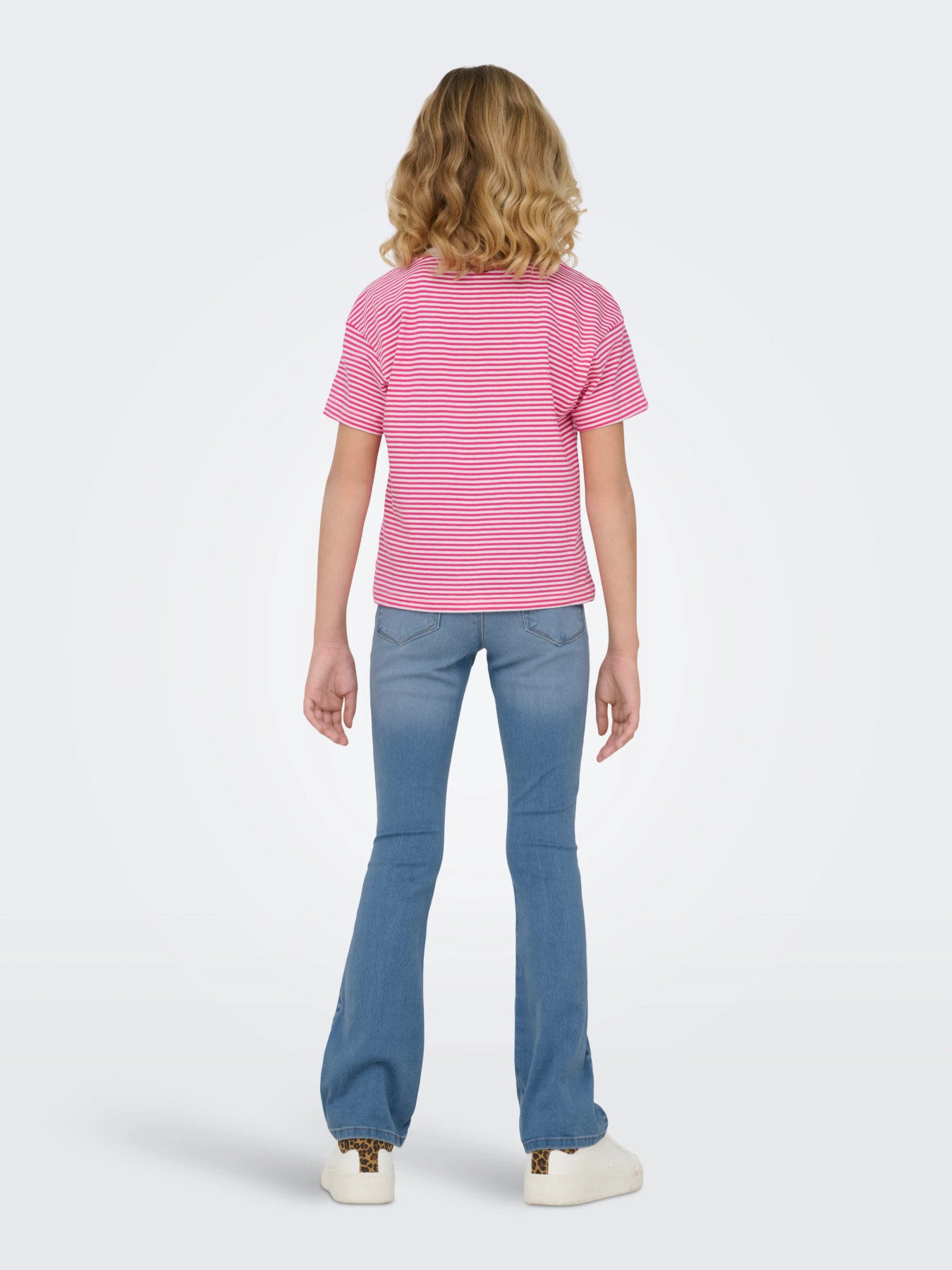 Ljus blå utsvängd flared barn jeans från Only girl till flicka. Ungdoms jeans bootcut från Only kids girl till flicka, ungdom tjej jeans.
KOGROYAL LIFE REG FLARED PIM020 NOOS
15281015