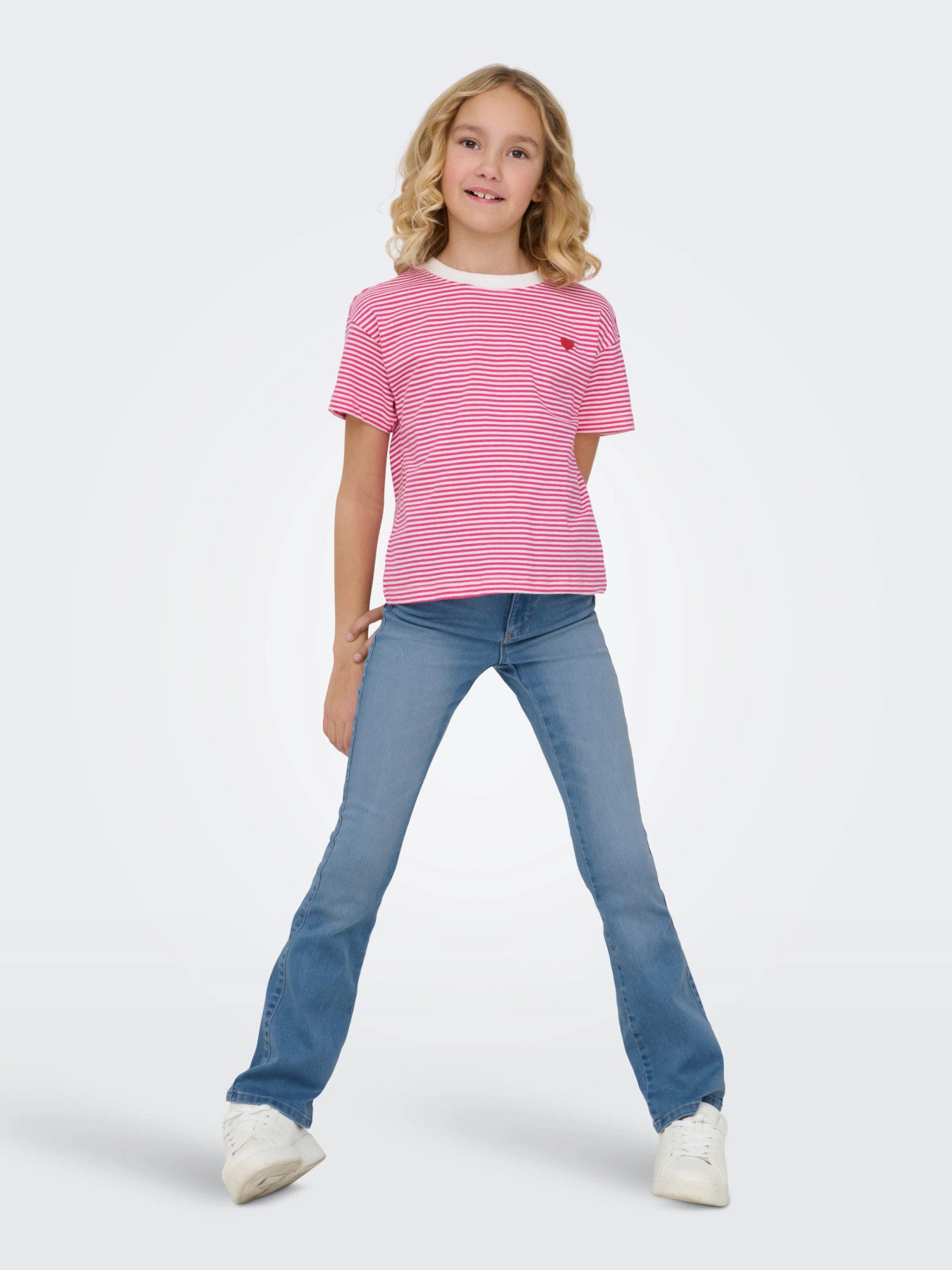 Ljus blå utsvängd flared barn jeans från Only girl till flicka. Ungdoms jeans bootcut från Only kids girl till flicka, ungdom tjej jeans.
KOGROYAL LIFE REG FLARED PIM020 NOOS
15281015