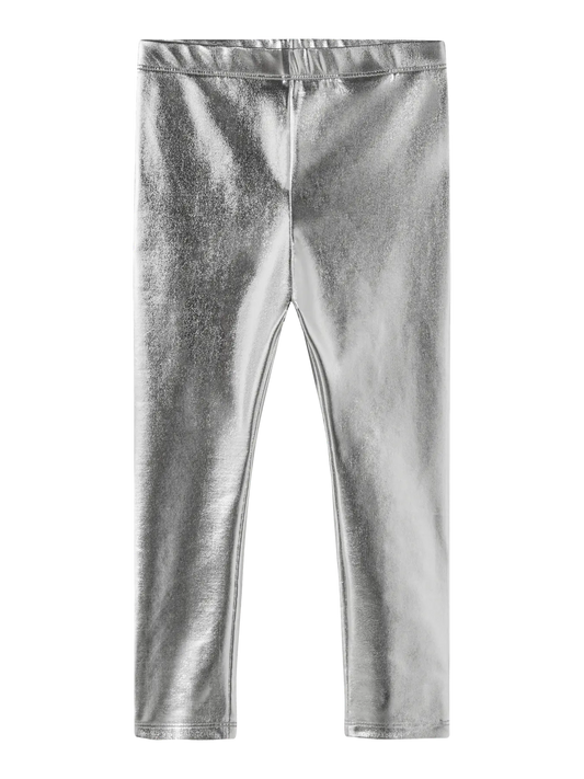 Silver färgade leggings till flicka. Tjej byxor med silver glans från Nameit 
NMFRISPA LEGGING
13249398