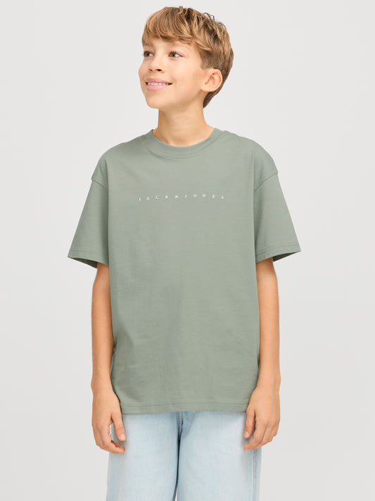 Grön enfärgad t-shirt från Jack & Jones junior till ungdom kille. Tröja till pojke från Jackandjones i ekologisk bomull. Ekologiska barnkläder.
JJESTAR JJ TEE SS NOOS JNR
12237435