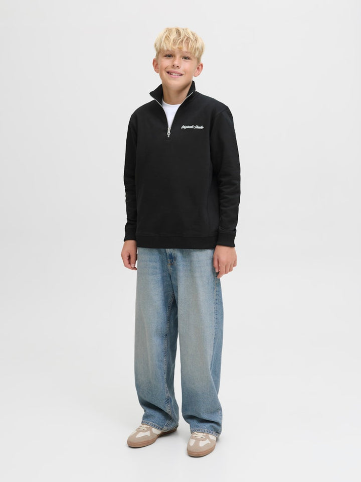 Svart zip tröja i sweat från Jack & Jones till ungdom kille. Ungdomskläder, Norrebro
JORNORREBRO EMB SWEAT HIGH NECK JNR
12284067