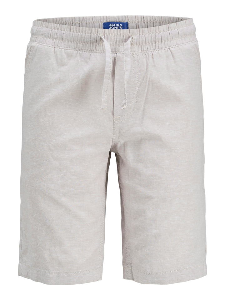 Beige linne shorts till kille från jack & Jones. Linneshorts till pojke i ljus beige.
JPSTJAIDEN SUMMER LB JOGGER SHORT SN JNR
12258277