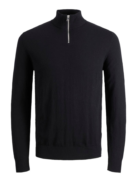 Svart stickad zip tröja till kille. Ungdomskläder från Jack and Jones till pojke.
JJEEMIL KNIT HALF ZIP NOOS JNR
12268772