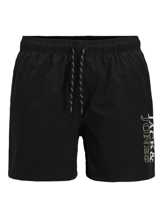 Svarta badshorts till ungdom kille. Badkläder från Jack&Jones junior. 
JPSTMAUI JJSWIM DOUBLE LOGO AKM SN JNR
12273841