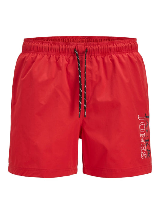 Röda badshorts till ungdom kille. Badkläder från Jack&Jones junior. 
JPSTMAUI JJSWIM DOUBLE LOGO AKM SN JNR
12273841