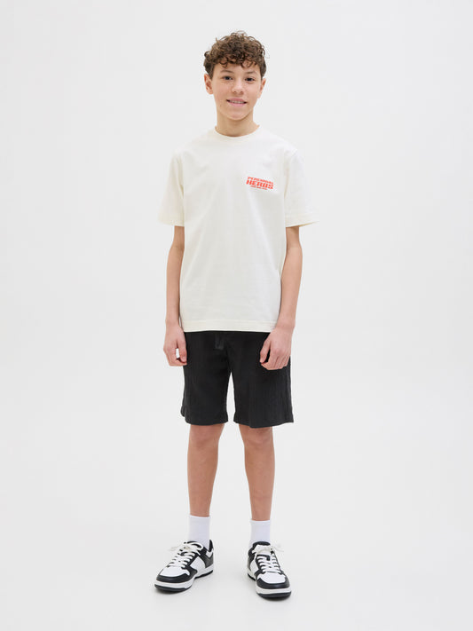 Svarta vävda skrynkliga shorts från Jack & Jones till kille ungdom.
JPSTJAIDEN JJCRINKLE JOGGER SHORT JNR
12273862