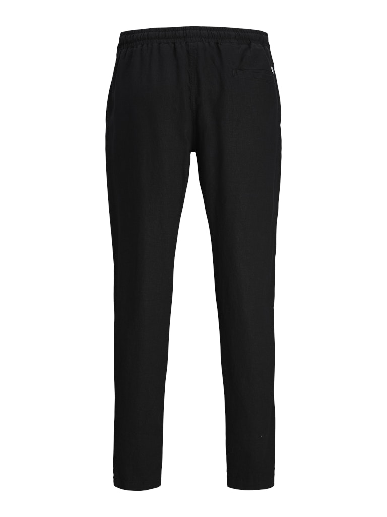 Svart linne byxa med snöre att knyta till pojke. Svarta linnebyxor,  ungdoms kläder till kille från Jack and Jones.
JPSTBILL JJPAROS JOGGER PANT SN JNR
12274444