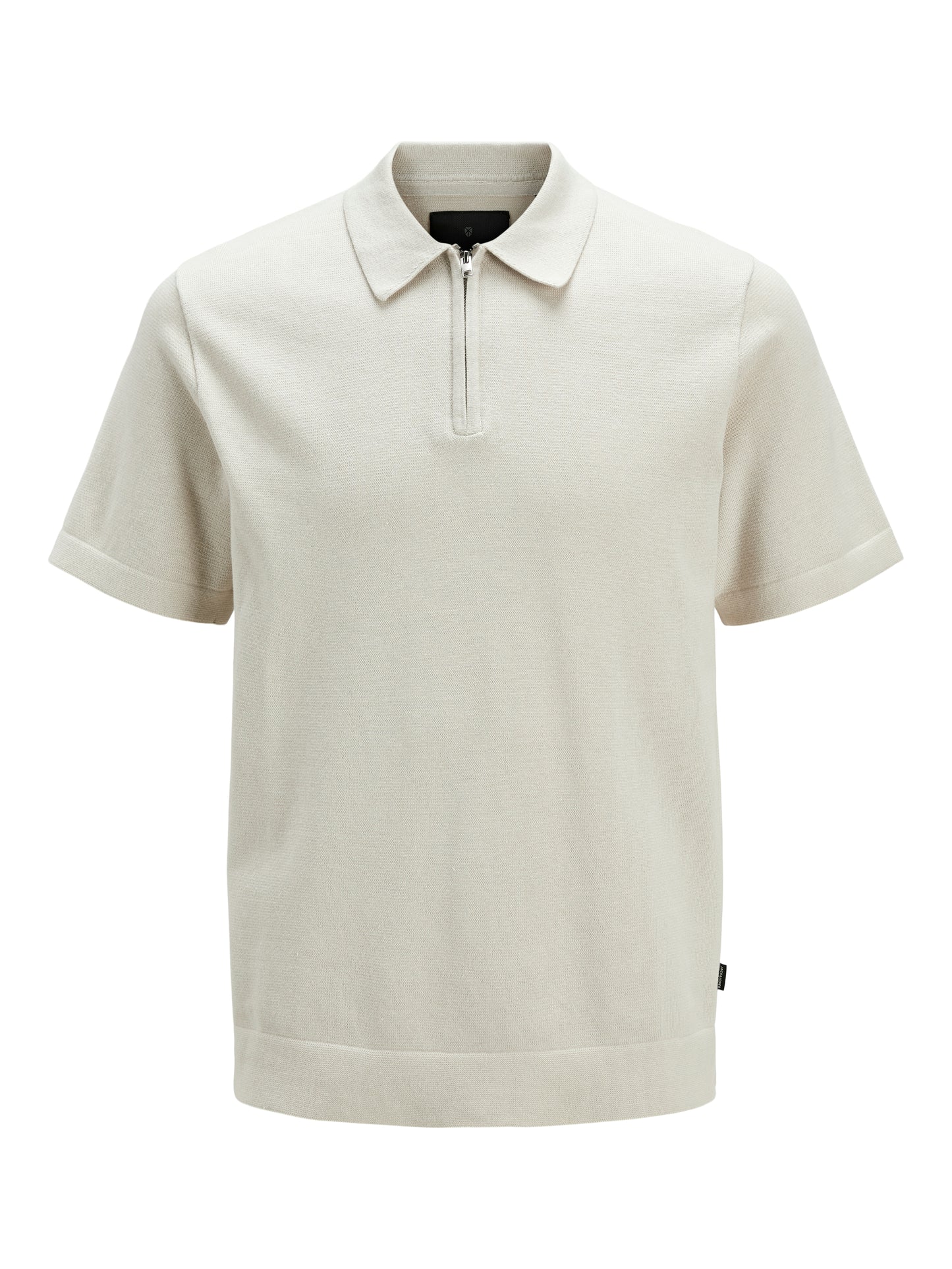 Beige kortärmad stickad tröja till ungdom kille. Piké vit polo till pojke i ekologisk bomull från Jack and Jones Junior.
JPRBLAMILANO SPRING KNIT POLO SS JNR
12274801
