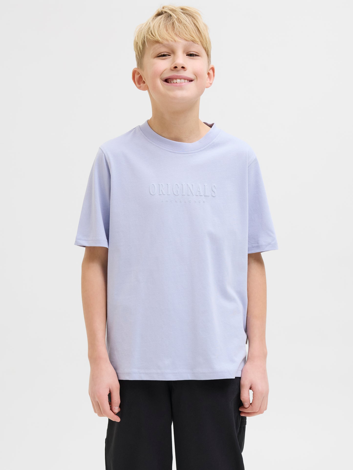 Enfärgad lila t-shirt till ungdom kille. Kortärmad tröja till pojke med logga på bröstet från Jack and Jones.
JORFREDERIKSBERG TEE SS CREW NOOS JNR
12274890