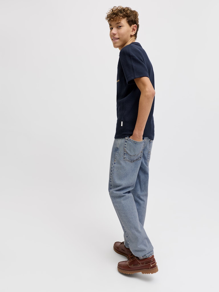 Blå klassisk jeans till kille från Jack and Jones. Clark ungdoms jeans till pojke från Jack & Jones Junior.
JJICLARK JJORIGINAL SQ 348 NOOS JNR
12289310