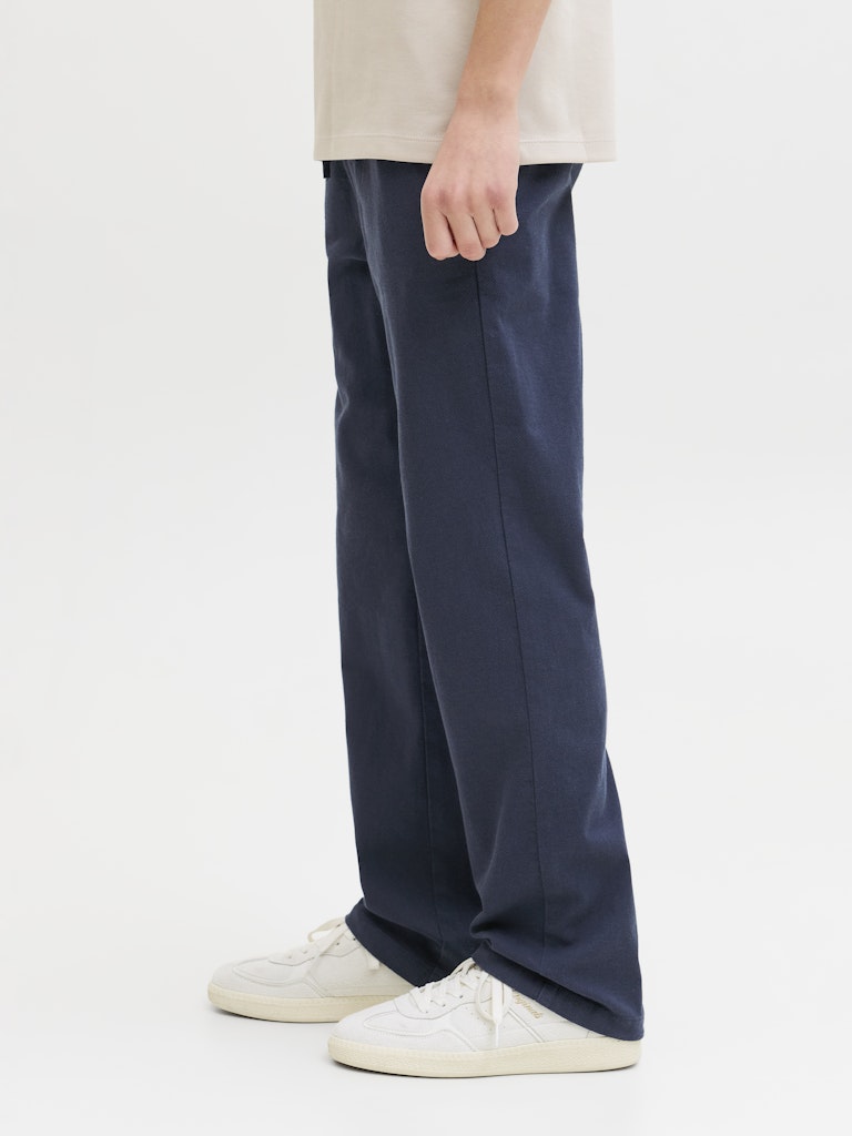 Blå stilren snygg byxa till kille. Dressade ekologiska byxor till pojke från Jack and Jones Kids Junior.
JPSTKANE FURY PANTSNOOS JNR
12297922