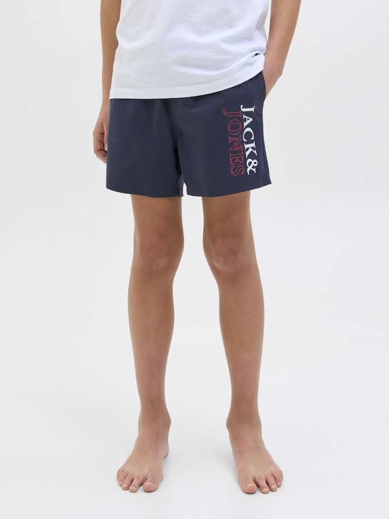 Blå badshorts till ungdom kille. Badkläder från Jack&Jones junior. 
JPSTMAUI JJSWIM DOUBLE LOGO AKM SN JNR
12273841