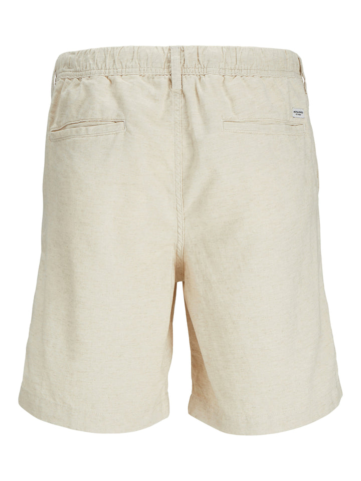 Vita linneshorts från Jack and Jones till kille. Ungdomskläder, chinosshorts i svart lin till pojke. 
JPSTJAIDEN JJCAMPAIGN HYBRID BONDI JNR
12275023