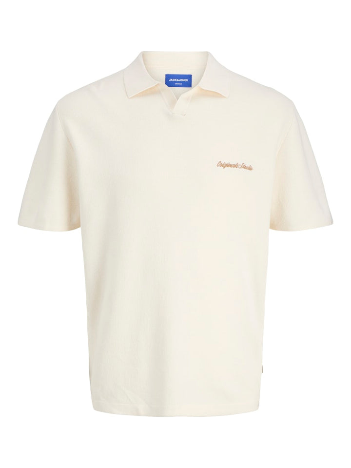 Stickad kortärmad pike tröja till pojke. Fin natur vit piké tröja med krage till ungdom kille i ekologisk bomull från Jack & Jones Junior.
JORNORREBRO LIGHT KNIT SS POLO JNR
12286702