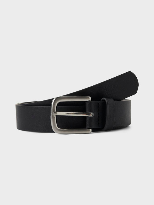 Svart bälte till tjej och kille. Ungdoms skärp från LMTD, unisex modell, 4 olika längder
13248316 
NLNLOUI BELT