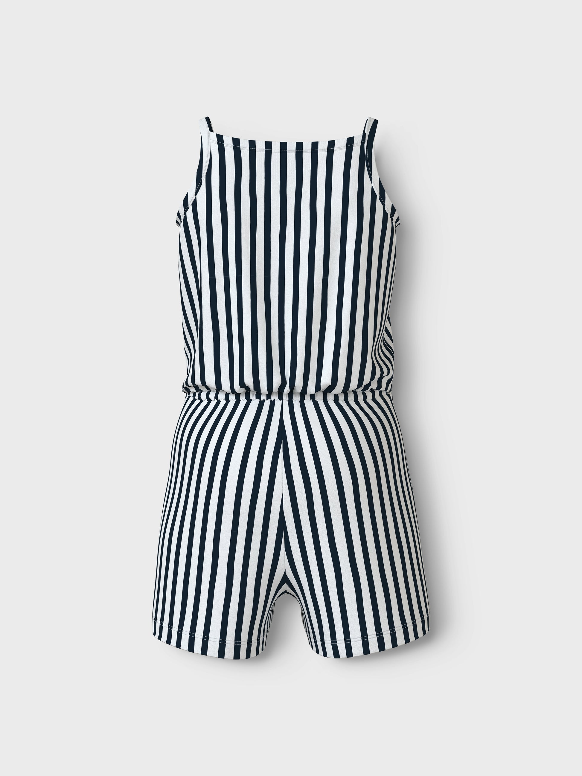 Randig jumpsuit shorts och linne med smala axelband till flicka, tjej från Name it.
NKFVIGGA STRAP SUIT F1
13215236