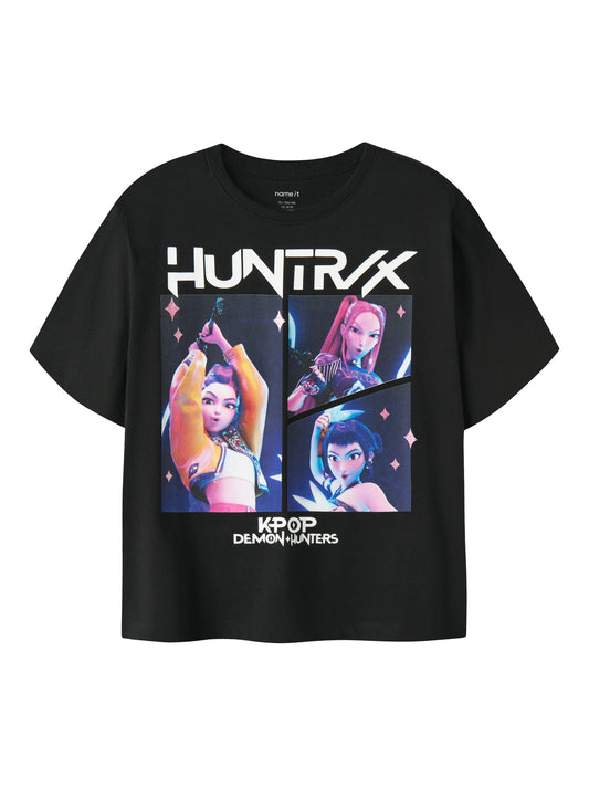 K-Pop Svart T-shirt med stjärna – Huntrix - Demonjägare (Mira, Rumi & Zoey). Svart kortärmad t-shirt med Huntrix till flicka från Name it.
NKFMARA KPOP SS NREG TOP BOX LNOOS SKY
13264031