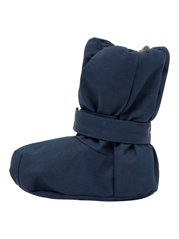 Blå vindtäta och vattentäta vinter tossor till baby pojke och små barn. Ull fodrade tossor från Name it.
NMNSNOW10 BOOT W WOOL 2FO
13219165