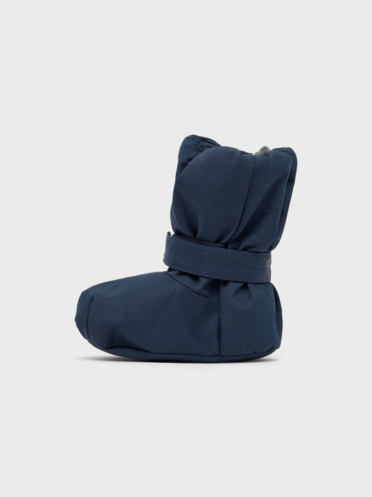 Blå vindtäta och vattentäta vinter tossor till baby pojke och små barn. Ull fodrade tossor från Name it.
NMNSNOW10 BOOT W WOOL 2FO
13219165