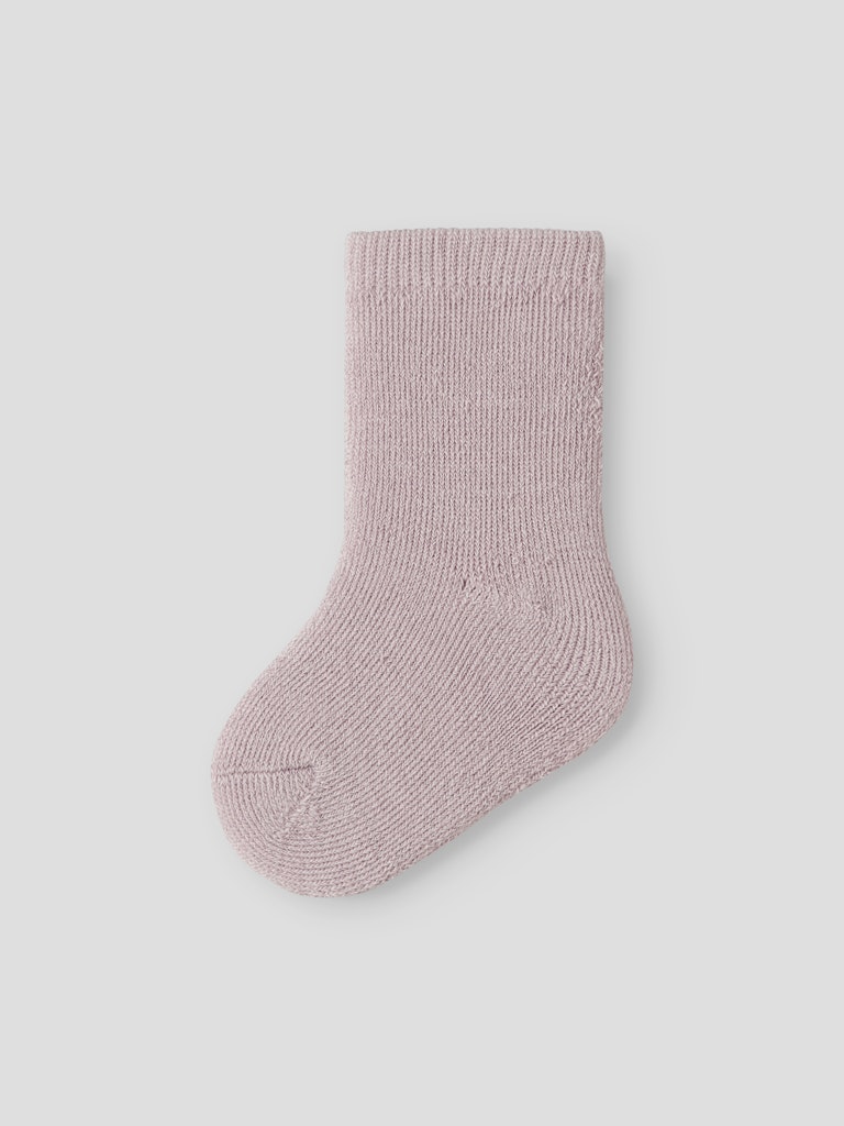 Rosa ull strumpa till baby flicka. Bebis strumpor från Name it i merino ull.
NBFWAKSI WO/BL TERRY SOCK
13228419