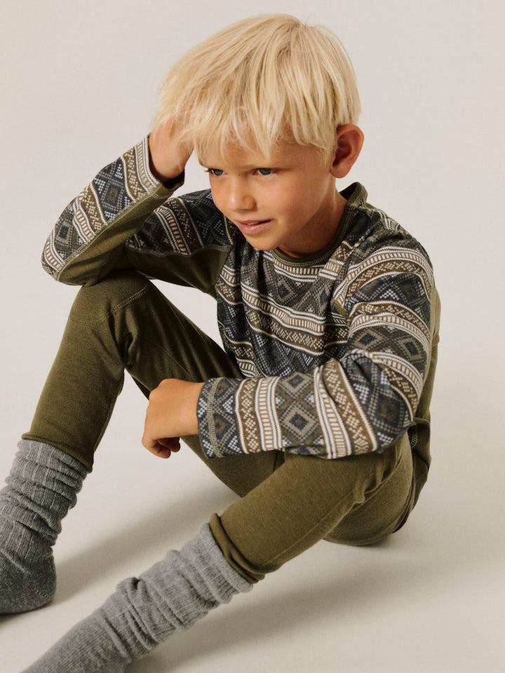 Grön långkalsonger i merino ull till pojke. Enfärgade ull leggings i varmt skönt underställ från Name it.
NKMWILLTO WOOL LONGJOHN
13229092