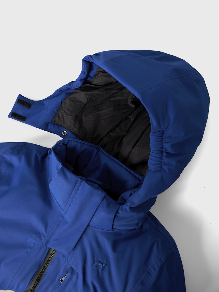 Teknisk och snygg –  Skid jacka till kille och tjej från Name it.
Blå vinter jacka som håller din pojke och flicka varm och skön kalla dagar för en aktiv och äventyrlig barn och ungdom. 
NKNSLOPE10 JACKET SKI EDITION FO NOOS
13233441