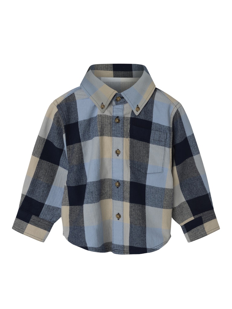 Blå rutig overshirt, flanell skjorta till liten pojke. Ekologiska barnkläder från Name it.
NMMLARRY LS OVERSHIRT
13244789