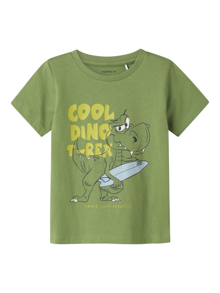 Grön t-shirt med dinosaurie. Ekologiska barnkläder till pojke från Name it.
NMMKARLTON SS TOP PB
13244915