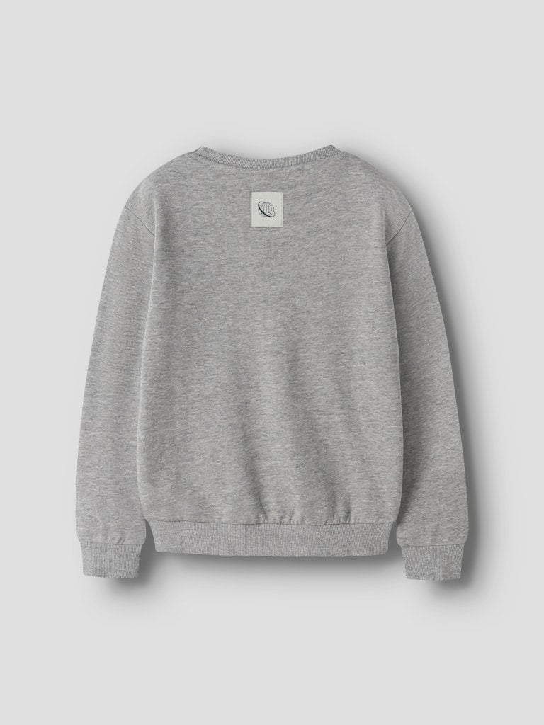 Grå sweat tröja till kille. Stilren sweatshirt till pojke.
NKMNELLO LS NREG SWE BRU PB
13244934