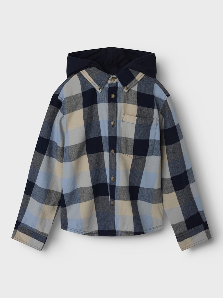 Blå rutig hoodie skjorta till kille. Overshirt från Name it med luva till pojke i ekologisk bomull.
NKMLARRY LS OVERSHIRT WH
13245121