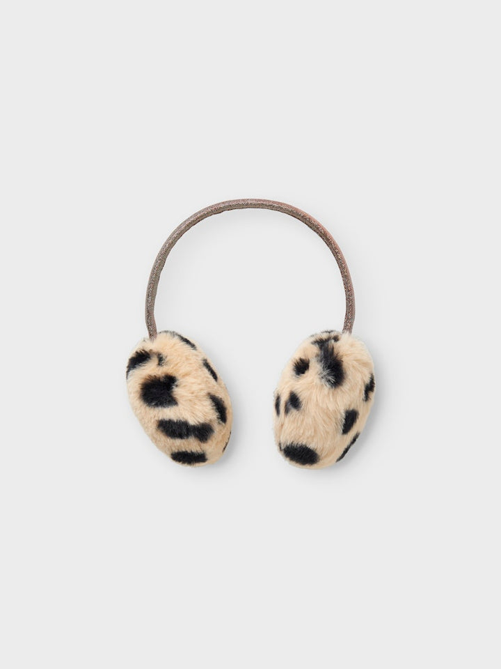 Leopard mönstrade öronvärmare med glitter till flicka. Tjej öronmuffar från Name it.
NKFMELLOW EARWARMERS
13245324