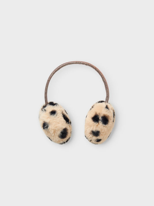 Leopard mönstrade öronvärmare med glitter till flicka. Tjej öronmuffar från Name it.
NKFMELLOW EARWARMERS
13245324