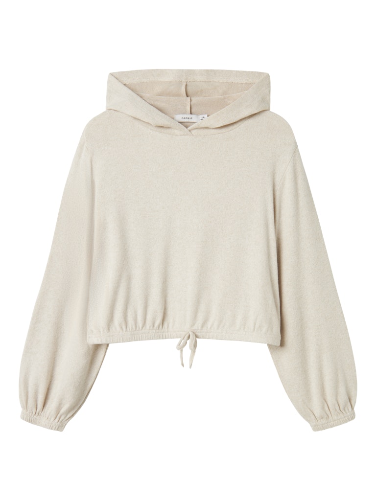 En stilren beige hoodie som passar både till vardag och helg – för tjejer som vill känna sig både bekväma och snygga!
NKFKATHLIN NREG SH LS TOP WH
13244712