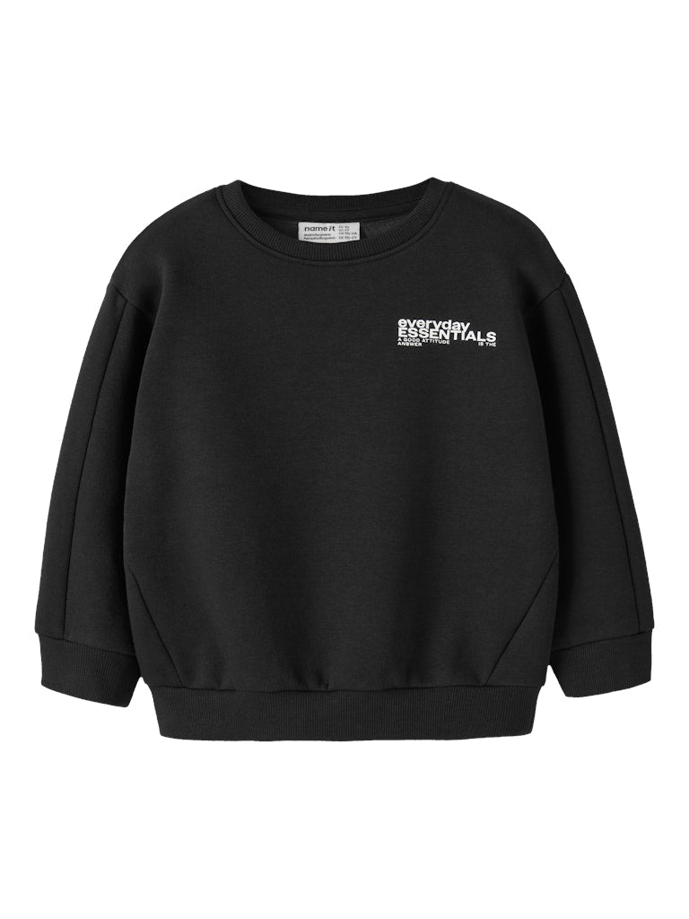 Svart enfärgad sweat tröja till pojke och flicka. Snygg varm tröja från Nameit.
NMMOKIAN LS RLX SWE BRU BF
13247148
