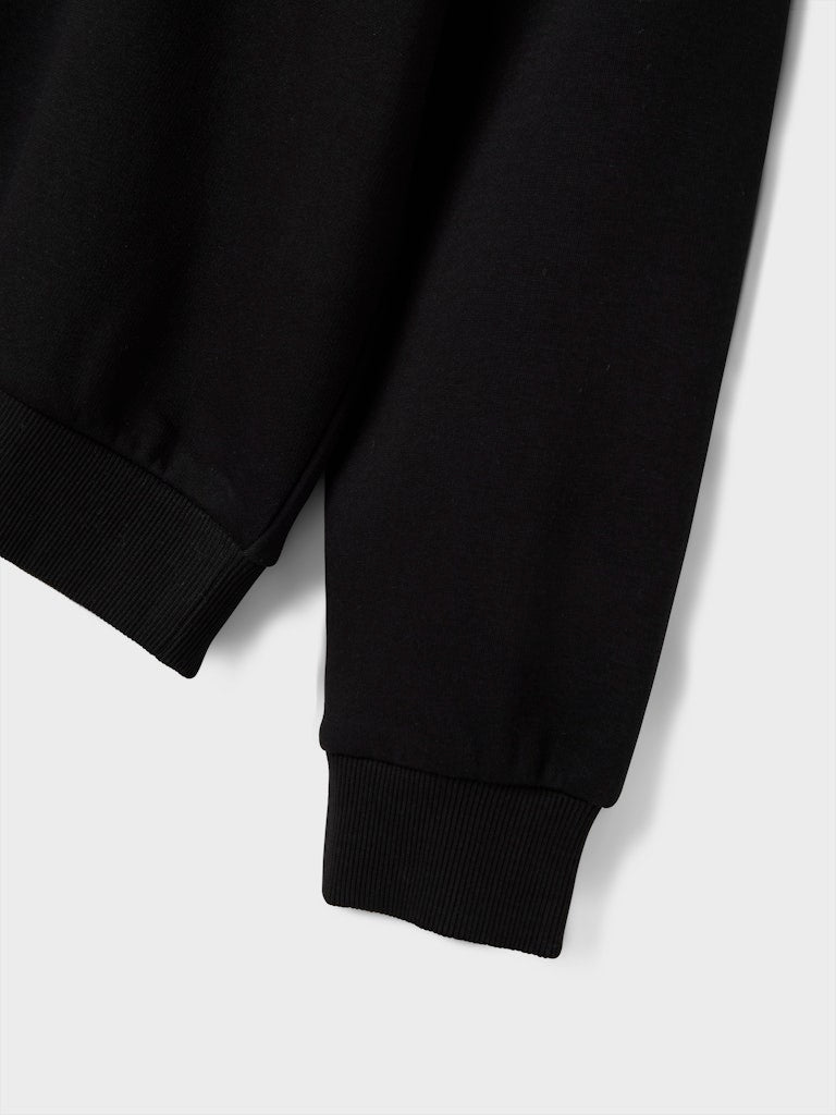 Svart RLX sweat tröja till flicka. Tjej tröja i mjuk skön återvunnen kvalitet.
NKFODIKA LS RLX SWEAT BRU BF
13247274