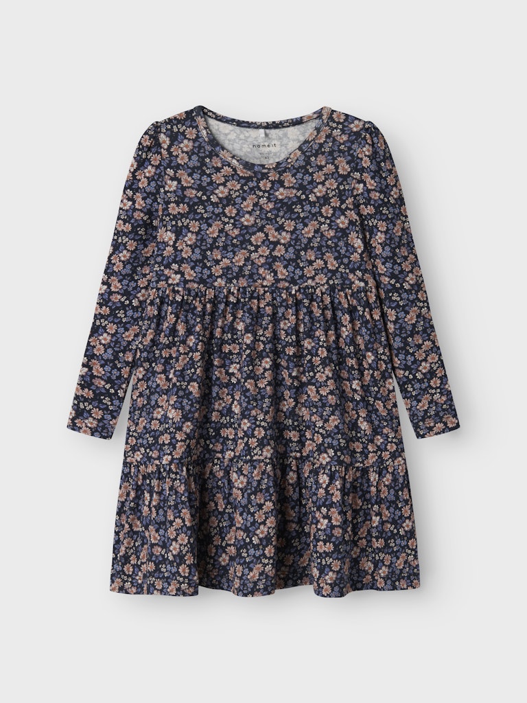 Blå blommig långärmad klänning till flicka. Ekologiska barnkläder, klänning från Name it.
NMFOALIA LS DRESS
13247945