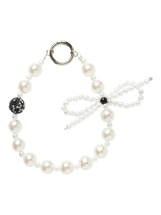 Nyckelring, bag charms av vita pärlor. 
NKFOLULU KEYHANGER
13247726