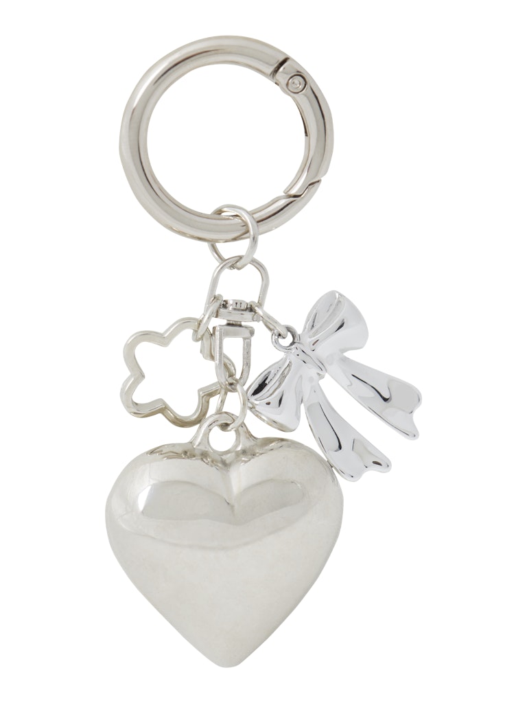 Nyckelring, bag charms av silver hjärta. 
NKFOLULU KEYHANGER
13247726