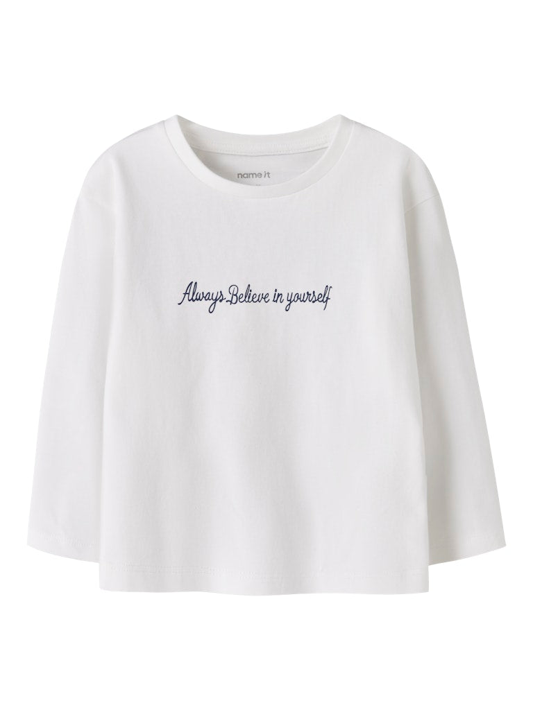 Vit tröja med söt nalle på ryggen. Ekologiska barnkläder från Nameit till flicka. Nalle i Paris.
NMFREARAJA NREG LS TOP
13249331