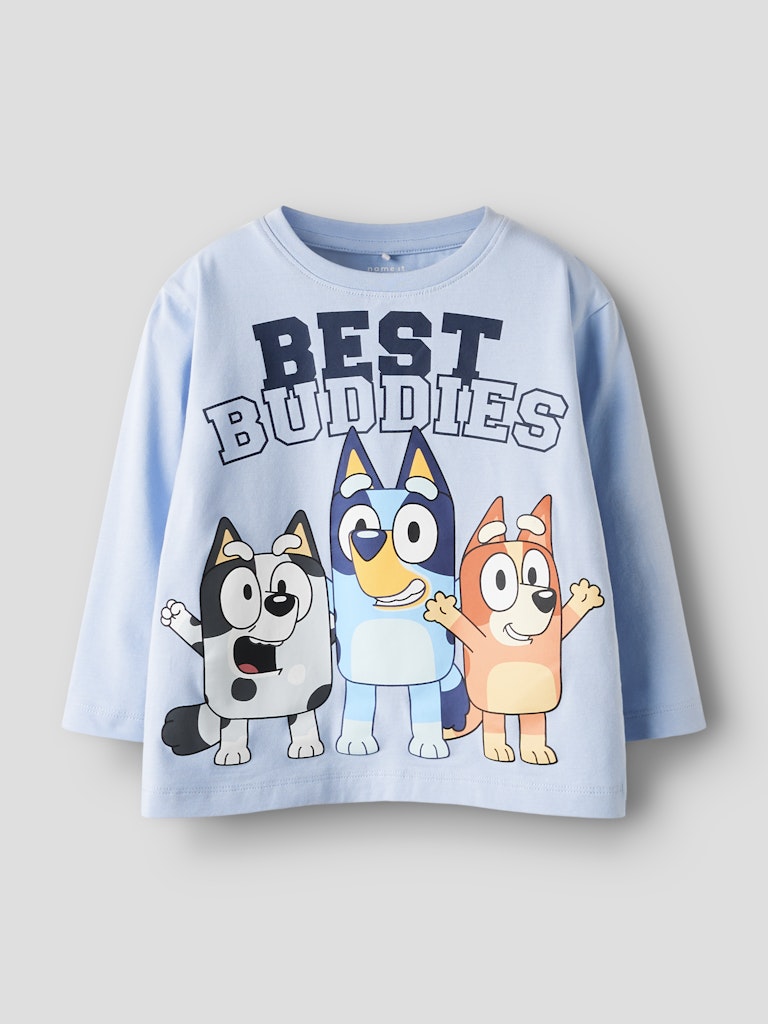 Ljusblå Bluey tröja till pojke. Hundar, bästa vänner långärmad t-shirt från Nameit.
NMMODIN BLUEY LS NREG TOP BOX SKY
13249599