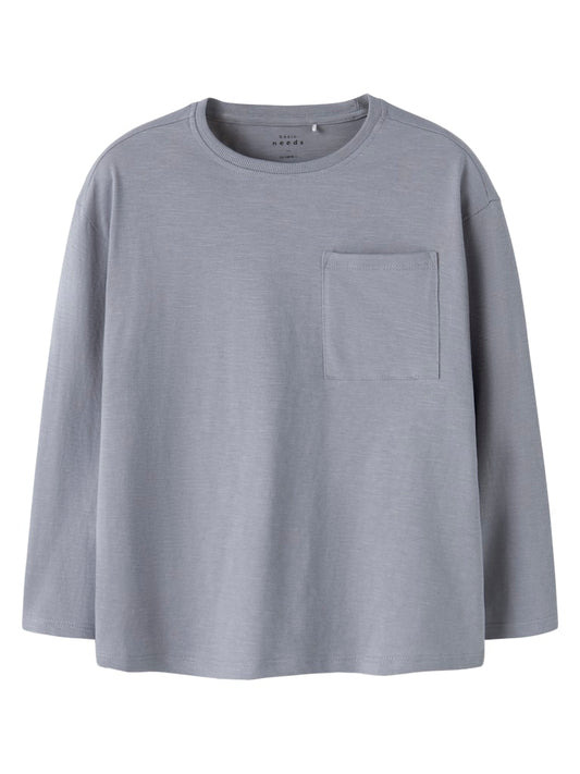 Långärmad tröja med bröstficka till pojke. Enfärgad tröja till kille.
NKMVEBBE LS RLX TOP
13234710