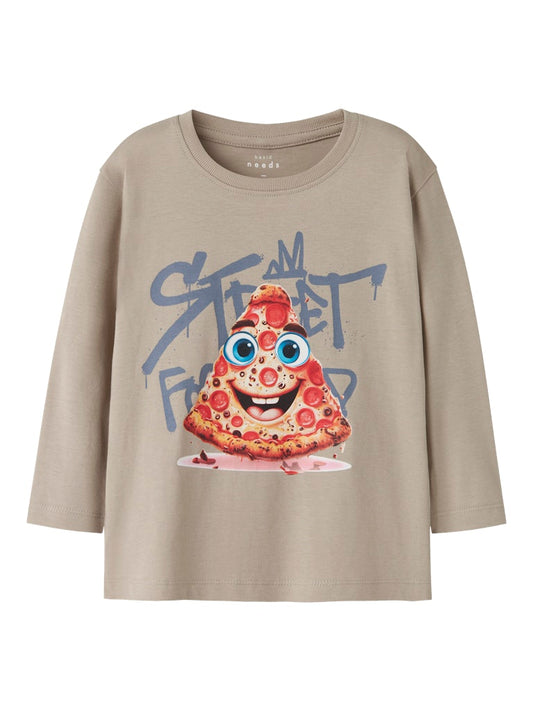 Beige långärmad t-shirt med pizza slice. Tröja till pojke med roligt mat motiv.
NMMVOTO LS NREG TOP
13238400