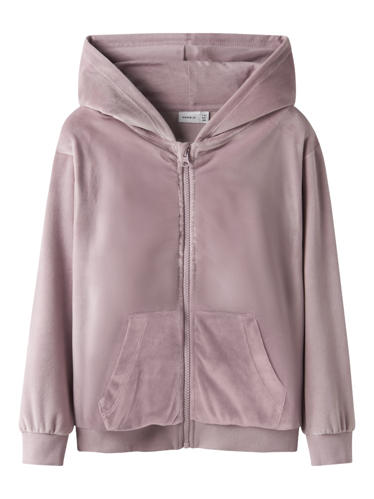 Rosa velour jacka till flicka. Tjej cardigan, kofta från Nameit till barn och ungdom som vill ha mjuka sköna kläder.
NKFSELOUR LS NREG VEL CARD WH BOX
13250254