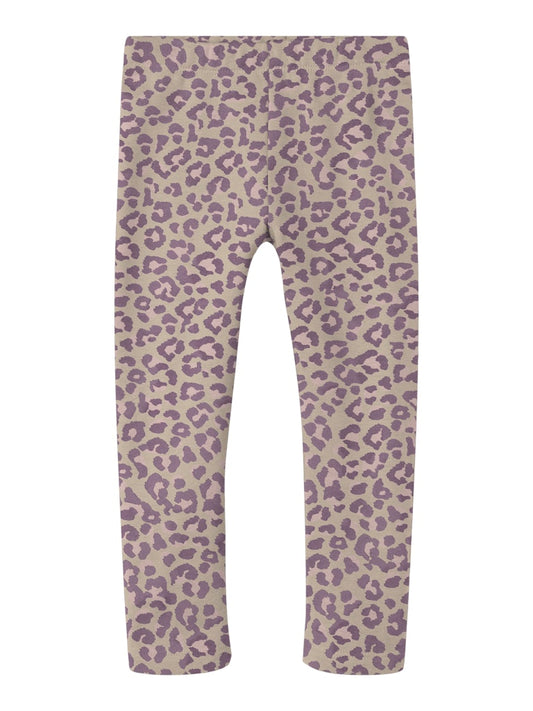 Rosa, lila leopard mönstrade leggings i sweat kvalitet. Tjockare legging till flicka.
NMFDAVINA SWEAT FLEECE LEGGING BRU NOOS
13225451