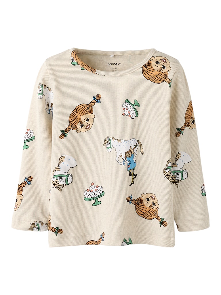 Beige Pippi tröja till flicka och pojke. Rolig lekfull långärmad t-shirt med Pippi Långstrump och Lilla Gubben. Söt tröja från Name it.
NMFSOCA PIPPI LS TOP SKY
13254863