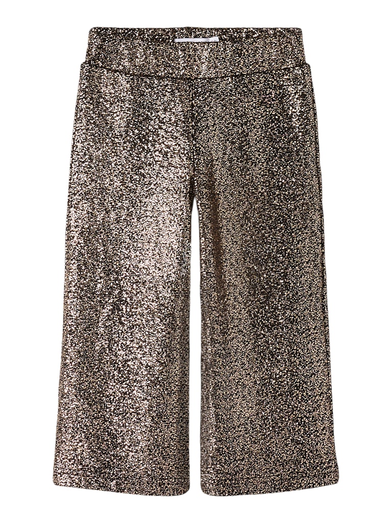 Svart guld glittrande vid byxa till flicka. Mjuk, skön festliga byxor från Name it.
NMFDITSA WIDE PANT
13256134