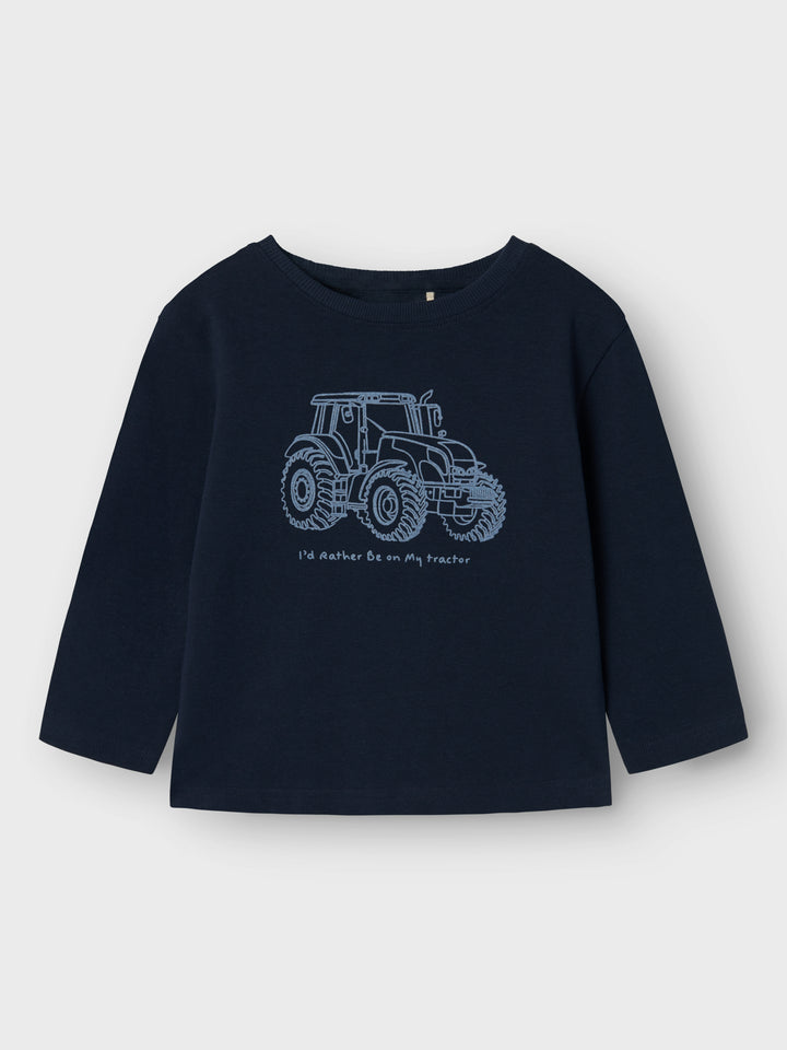 Ekologisk blå traktor tröja till liten pojke, kille. Långärmad t-shirt från Name it till barn.