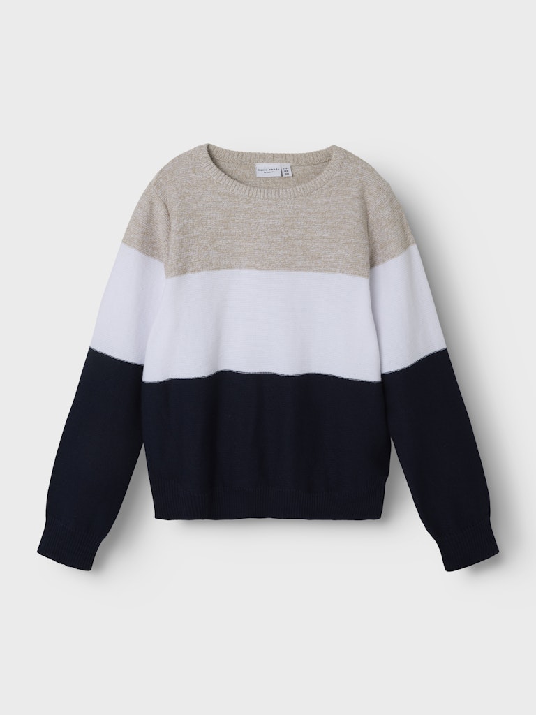 Block randig fin stickad tröja till pojke. Långärmad tröja i blå, beige och vit stickad bomulls modell.
NKMVOHAN LS KNIT
13234304