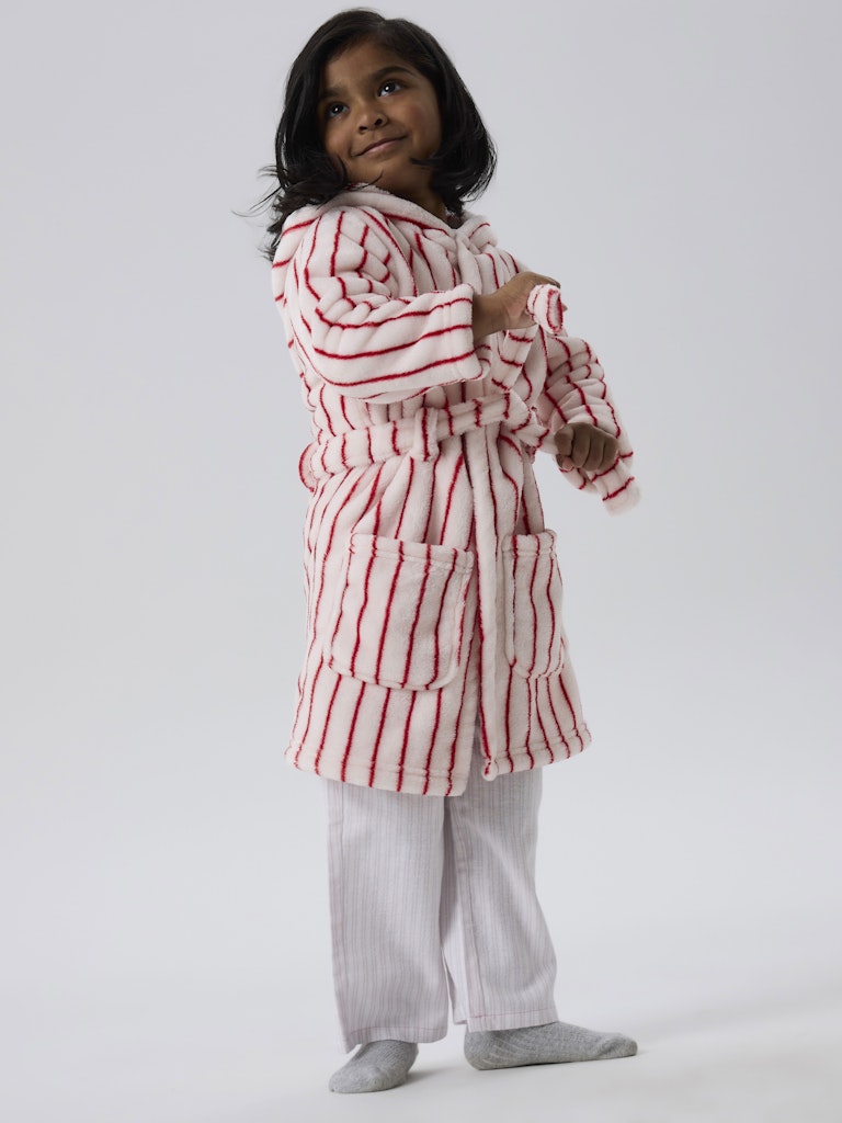 Röd och vit randig lurvig fleece morgonrock till liten flicka, tjej. Velour badrock till barn i mjukaste, skönaste fleece från Name it, 
13235865, NMFROSE